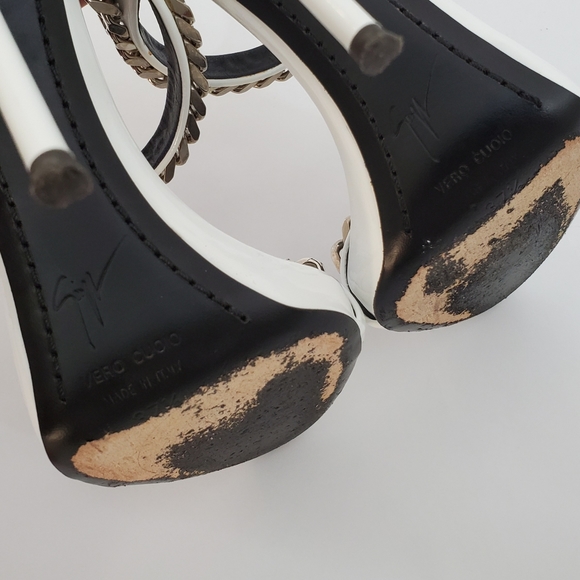 37.5 White Patent Leather Chain Link Mule Stiletto - Picture 7 of 8